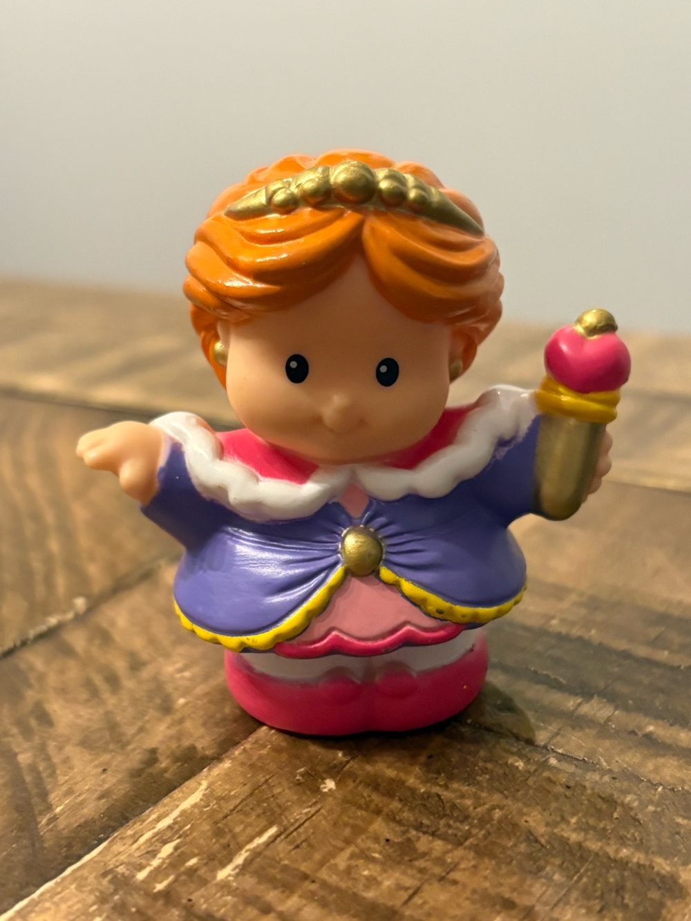 Little People Lil’ Kingdom Queen 2002